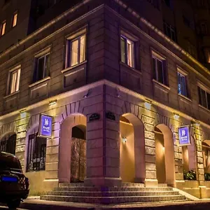 فندق Vitrage, باكو
