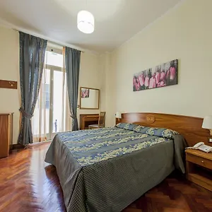 hotel-domus-praetoria-rome.it-romehotels.com/